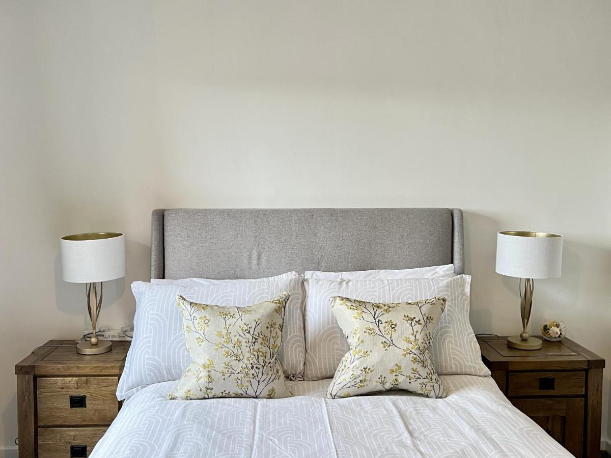 Modern 2 Bed Townhouse Just Outside City Walls With Free Private Parking York Eksteriør billede