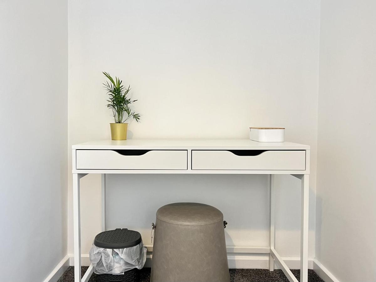 Modern 2 Bed Townhouse Just Outside City Walls With Free Private Parking York Eksteriør billede