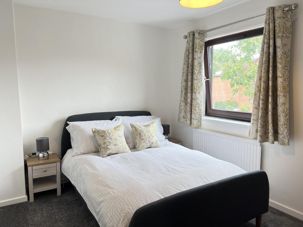 Modern 2 Bed Townhouse Just Outside City Walls With Free Private Parking York Eksteriør billede